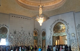 Mosque interior (1)