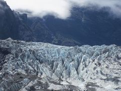 The serrated top of Fox Glacier